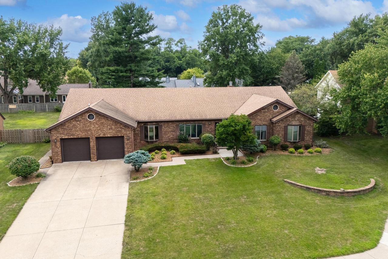 9 Vale Ct., Moline, IL 61265