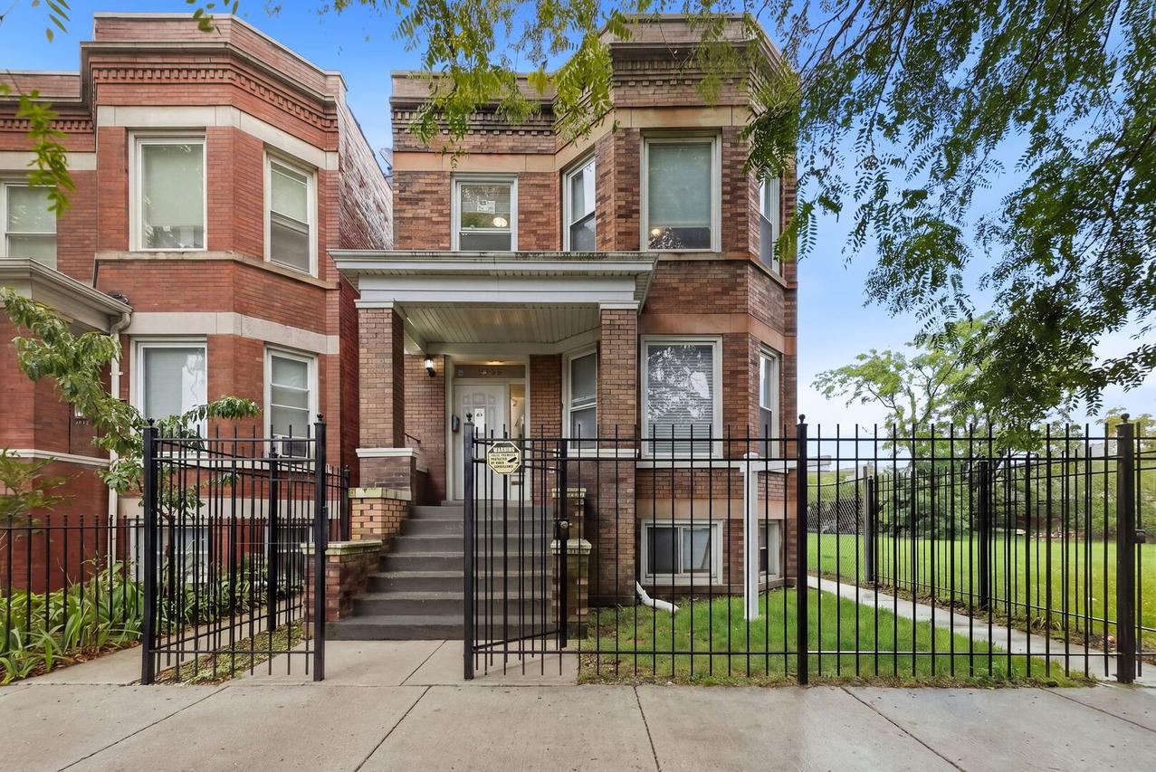 5735 S Marshfield Ave., Chicago, IL 60636