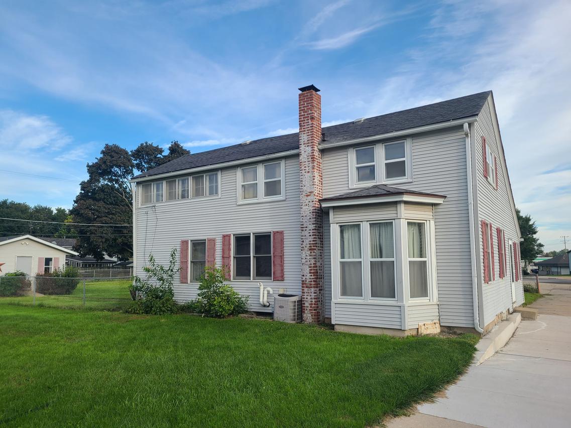 104 S 1st Ave., Forreston, IL 61030