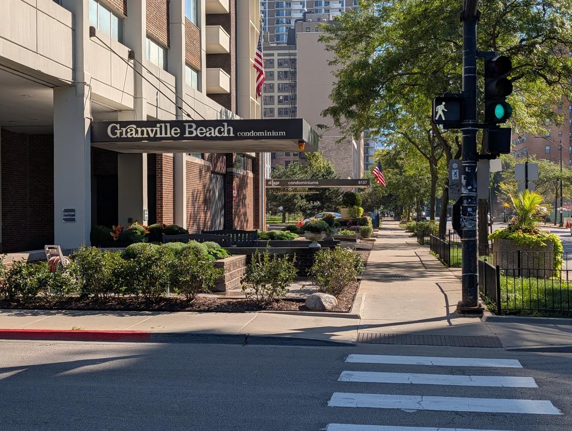 6171 N Sheridan Rd. #1412, Chicago, IL 60660