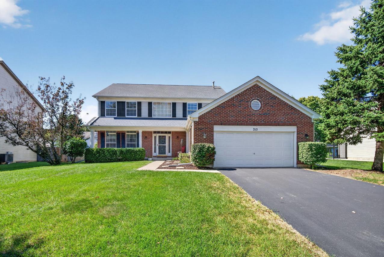 215 Edgewood Dr., Minooka, IL 60447