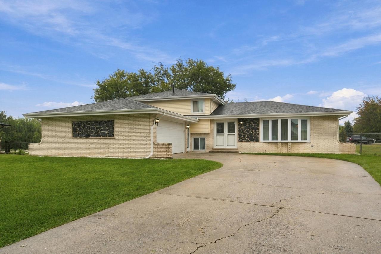 12025 Winchester Rd., Orland Park, IL 60467