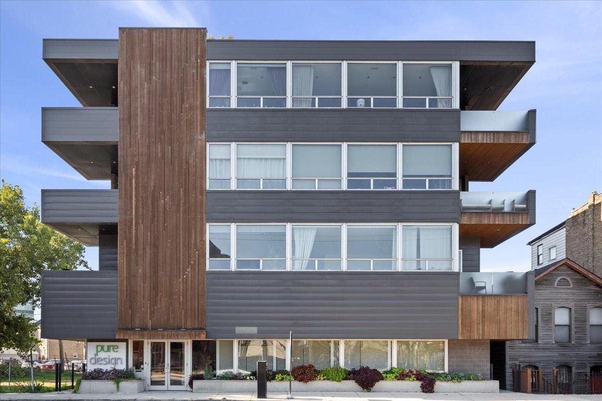 1750 N Clybourn Ave. #402, Chicago, IL 60614