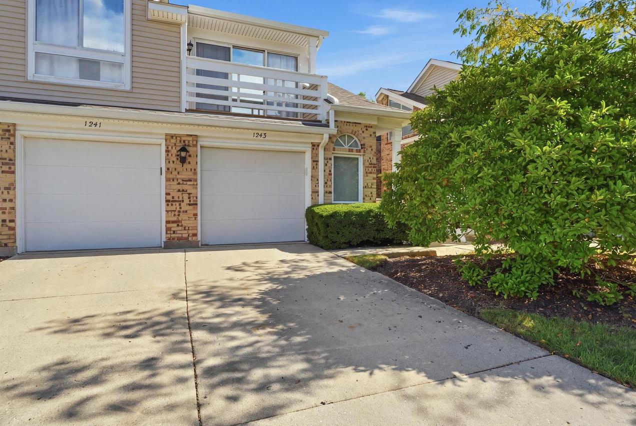 1243 Ranch View Ct., Buffalo Grove, IL 60089