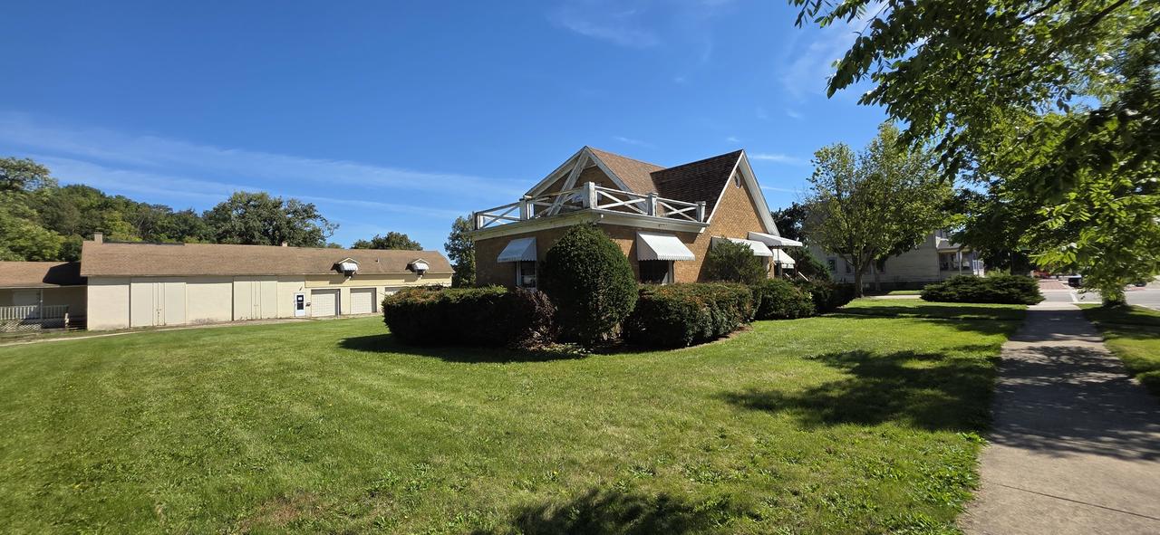302 Washington St., Algonquin, IL 60102