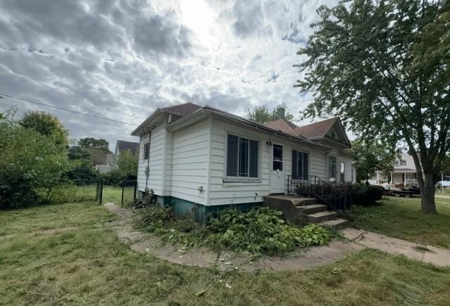 103 S Chicago Ave., Ladd, IL 61329