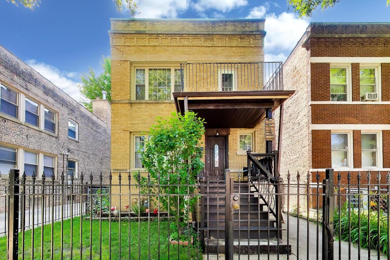 4542 N Long Ave., Chicago, IL 60630