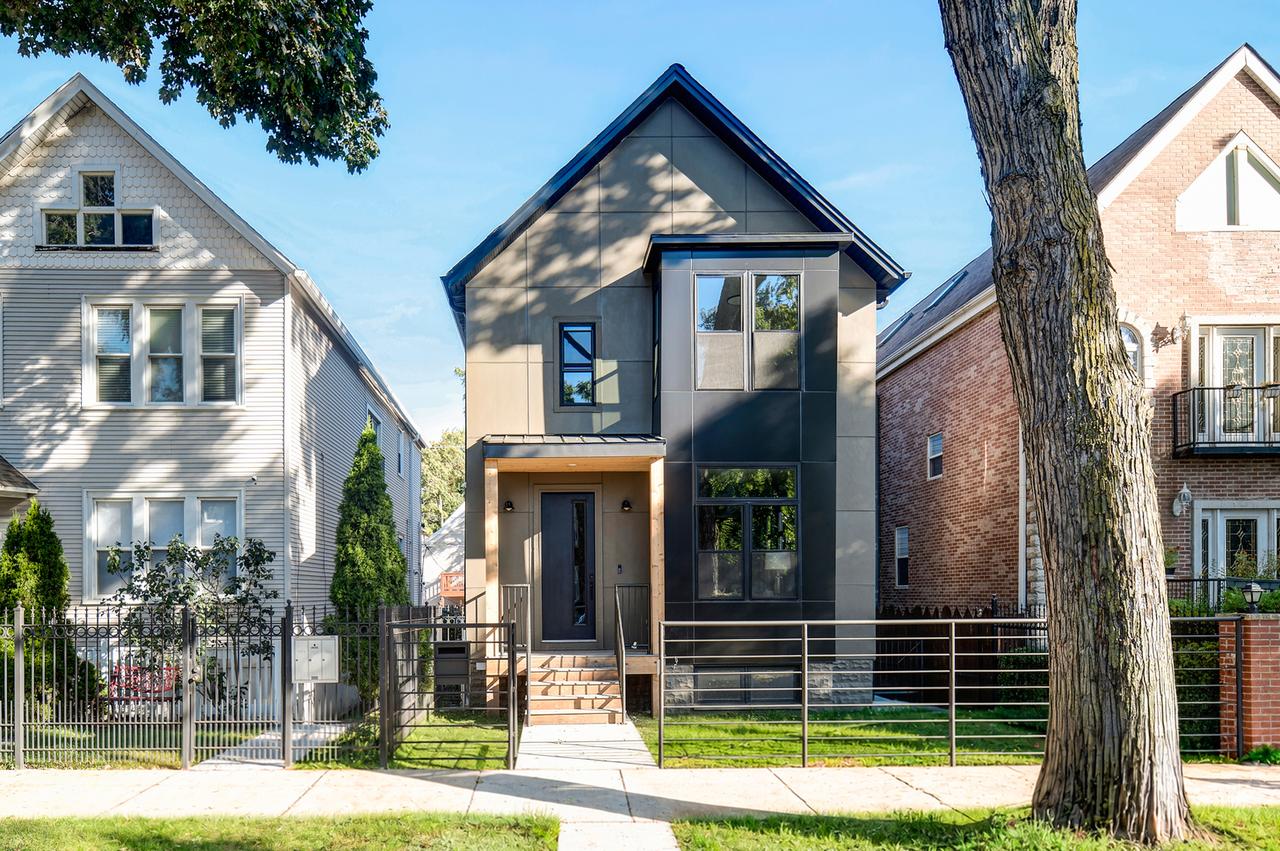 2520 W Shakespeare Ave., Chicago, IL 60647