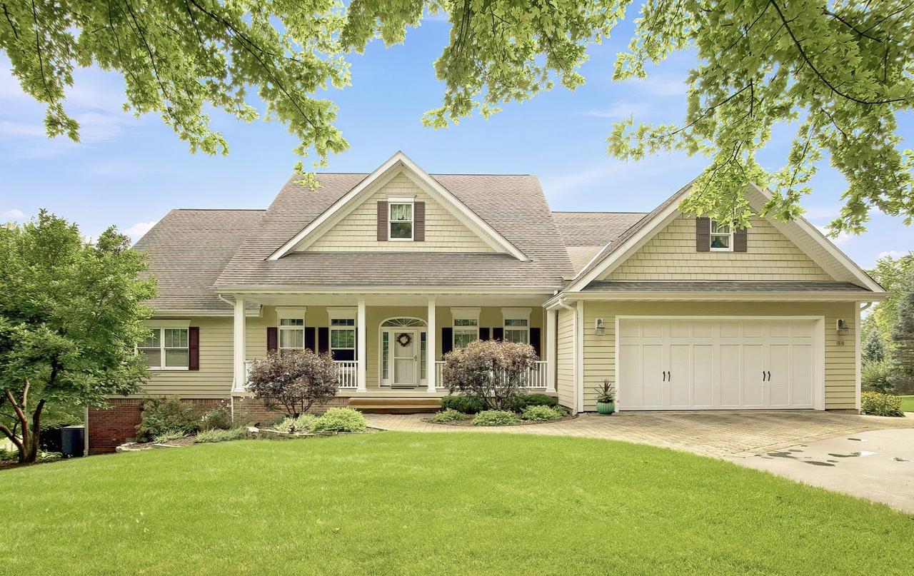 1518 W Lincoln Rd., Mchenry, IL 60051