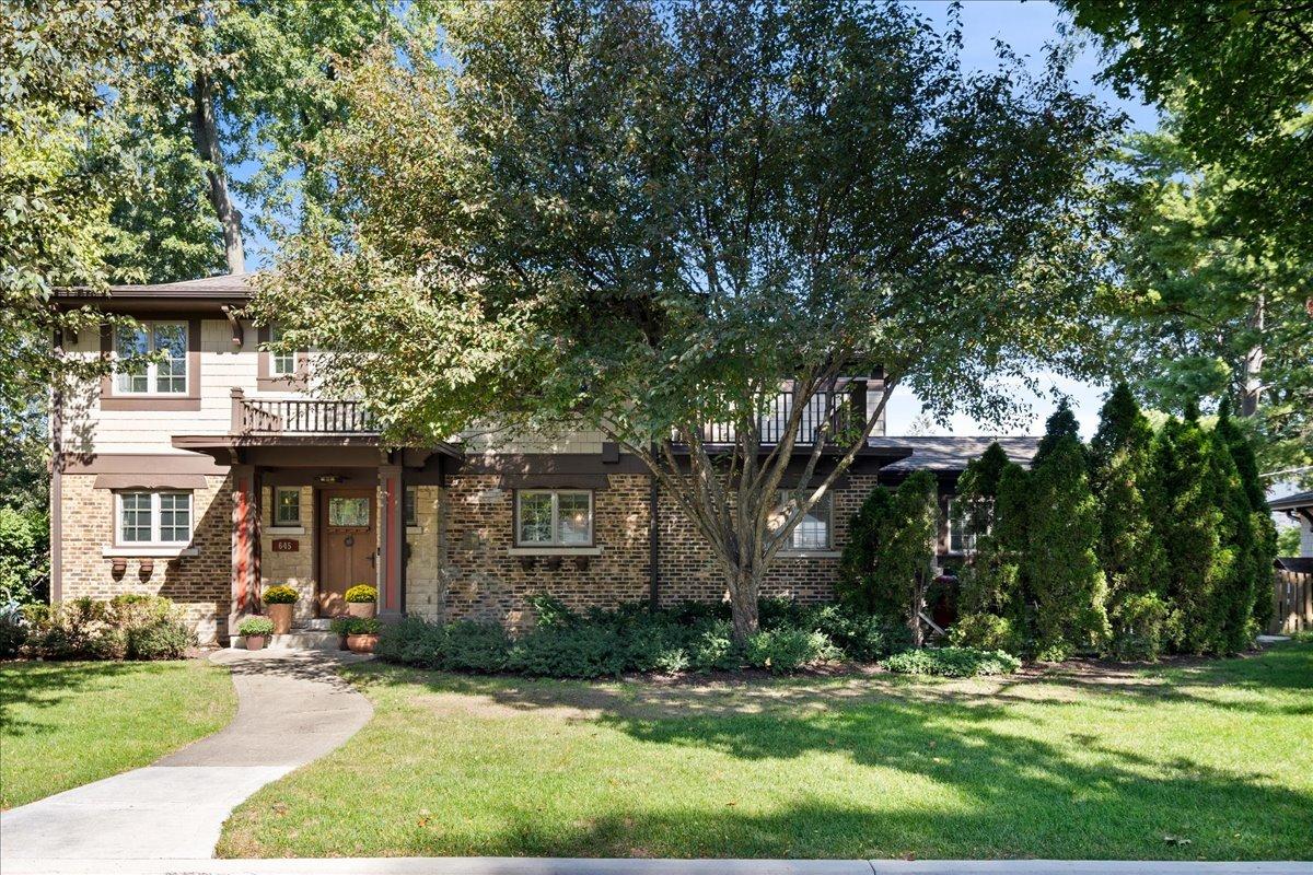 645 S Belmont Ave., Arlington Heights, IL 60005