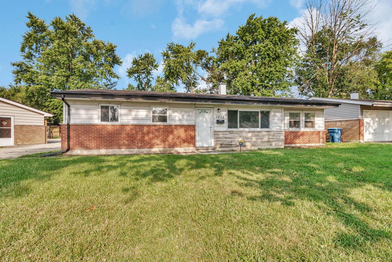 1512 Lincoln Pl., Calumet City, IL 60409