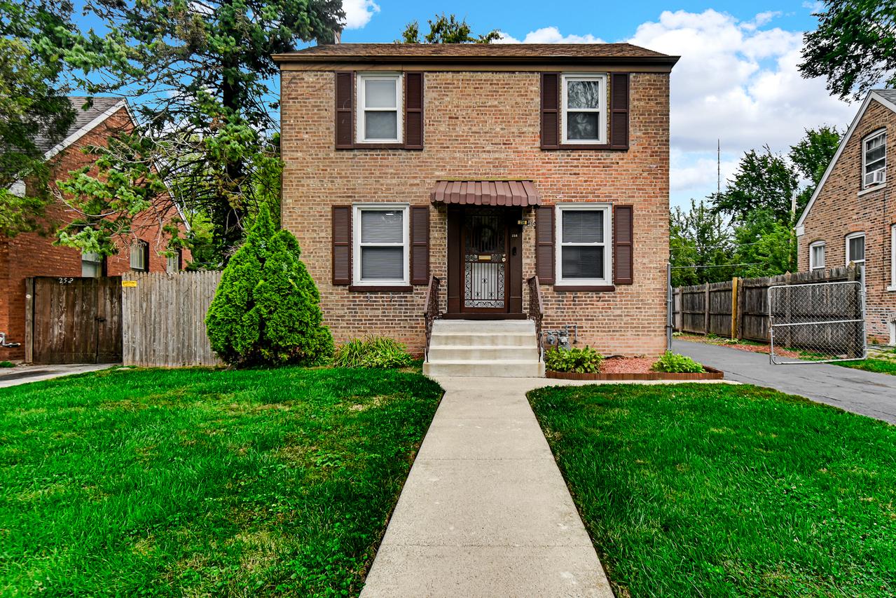 256 E 140th Pl., Dolton, IL 60419