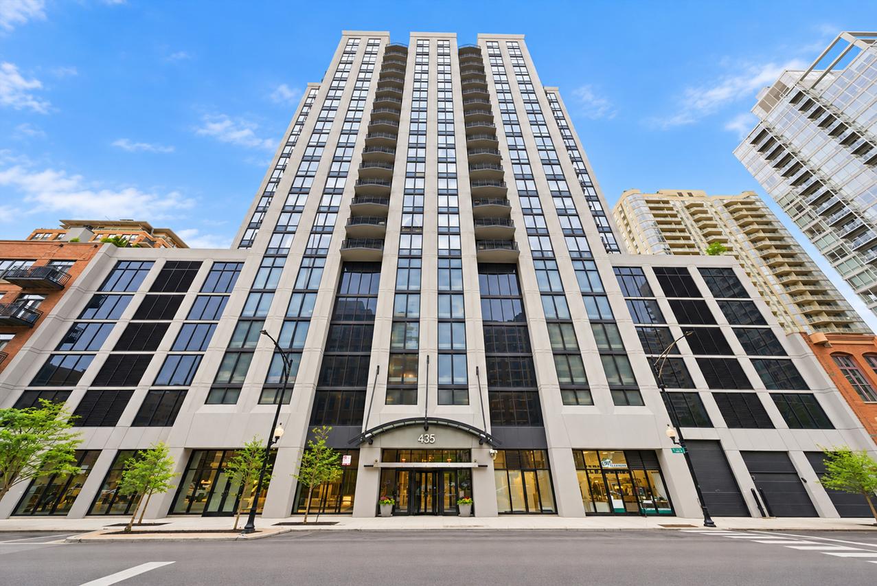 435 W Erie St. #801, Chicago, IL 60654