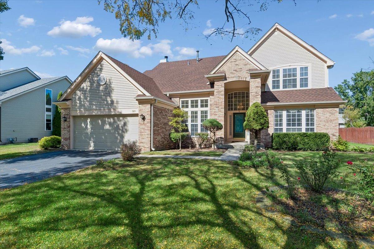 925 Brompton Cir., Bolingbrook, IL 60440