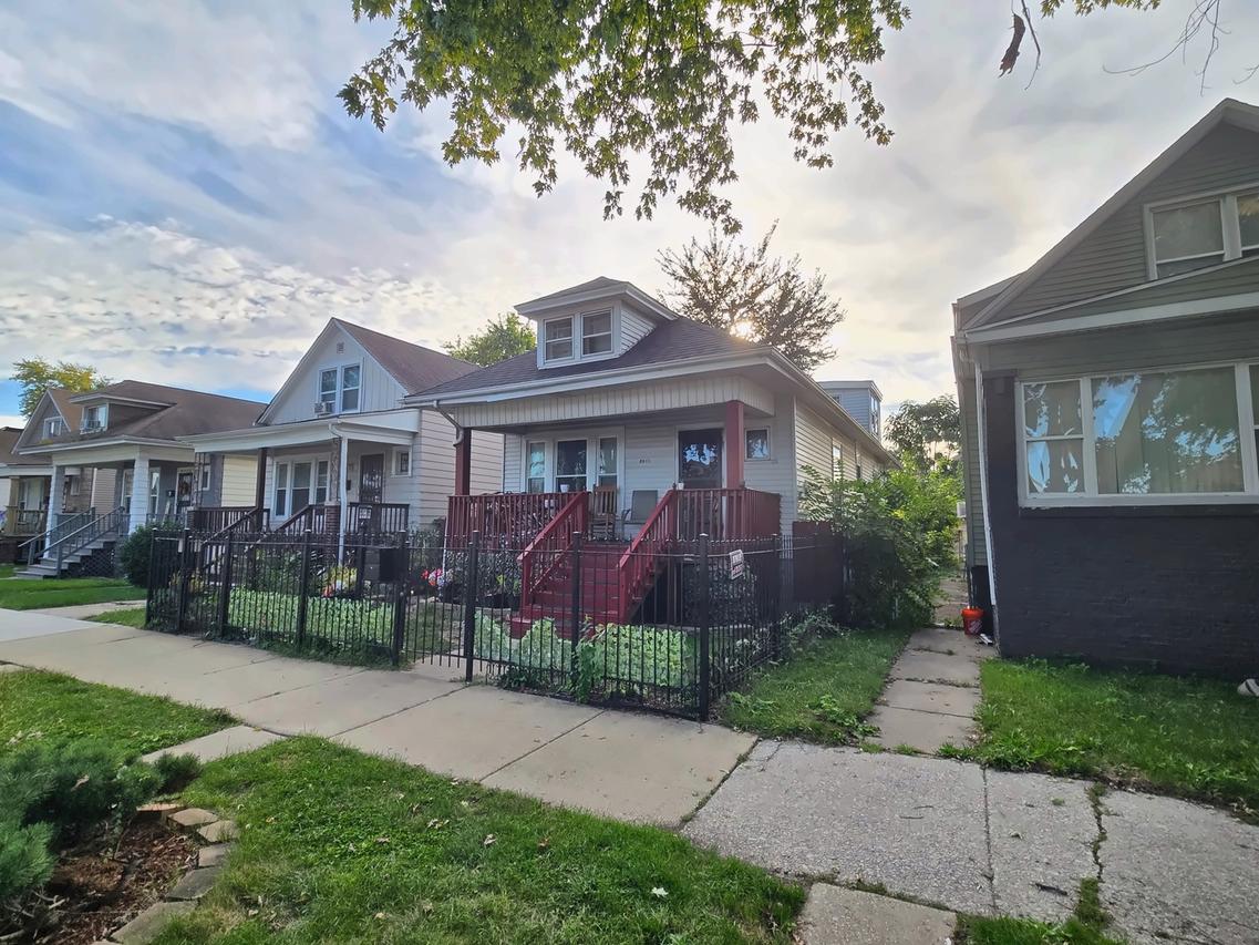 8940 S Parnell Ave., Chicago, IL 60620