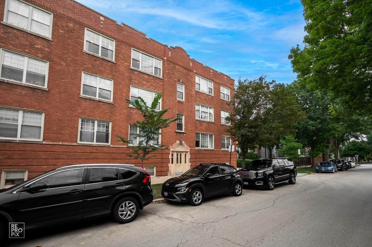 2546 W George St. #3, Chicago, IL 60618