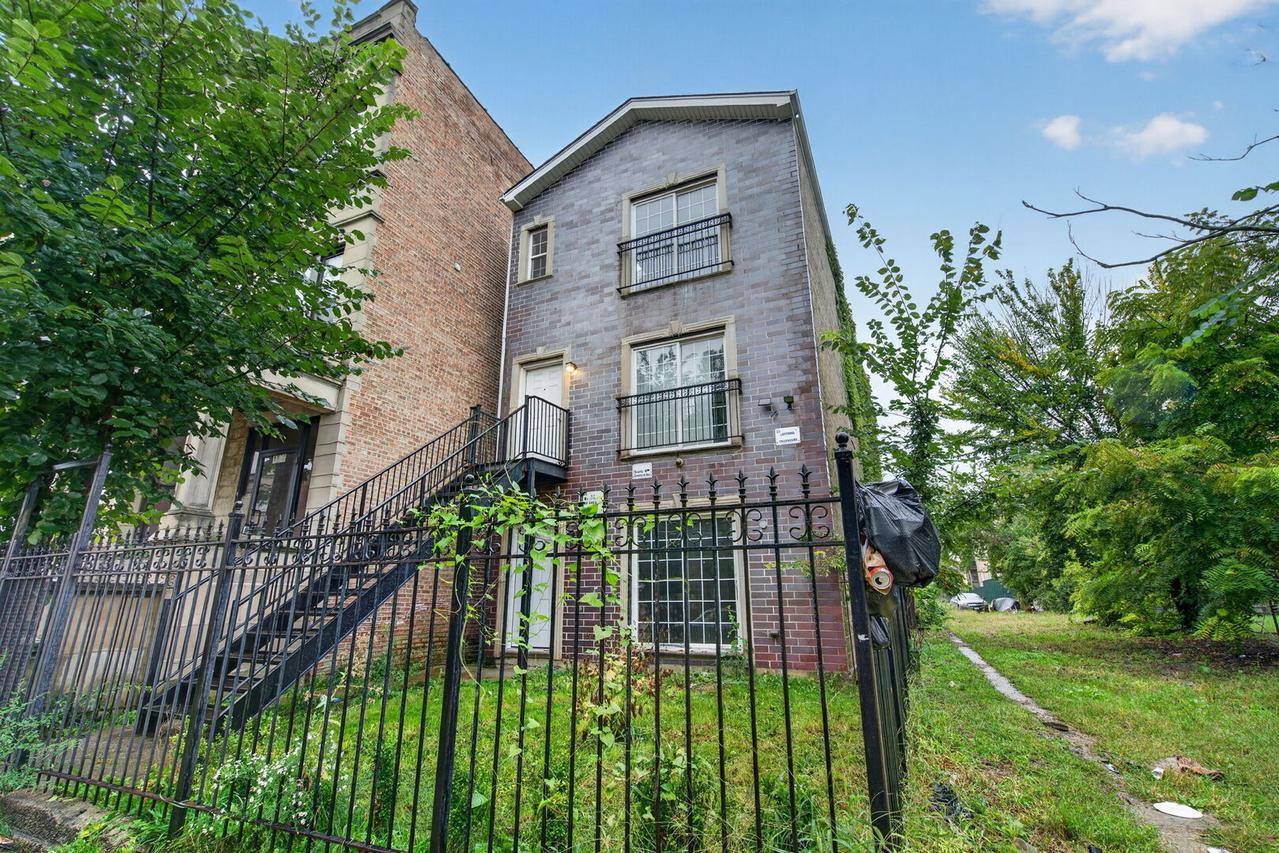 1230 S Lawndale Ave., Chicago, IL 60623