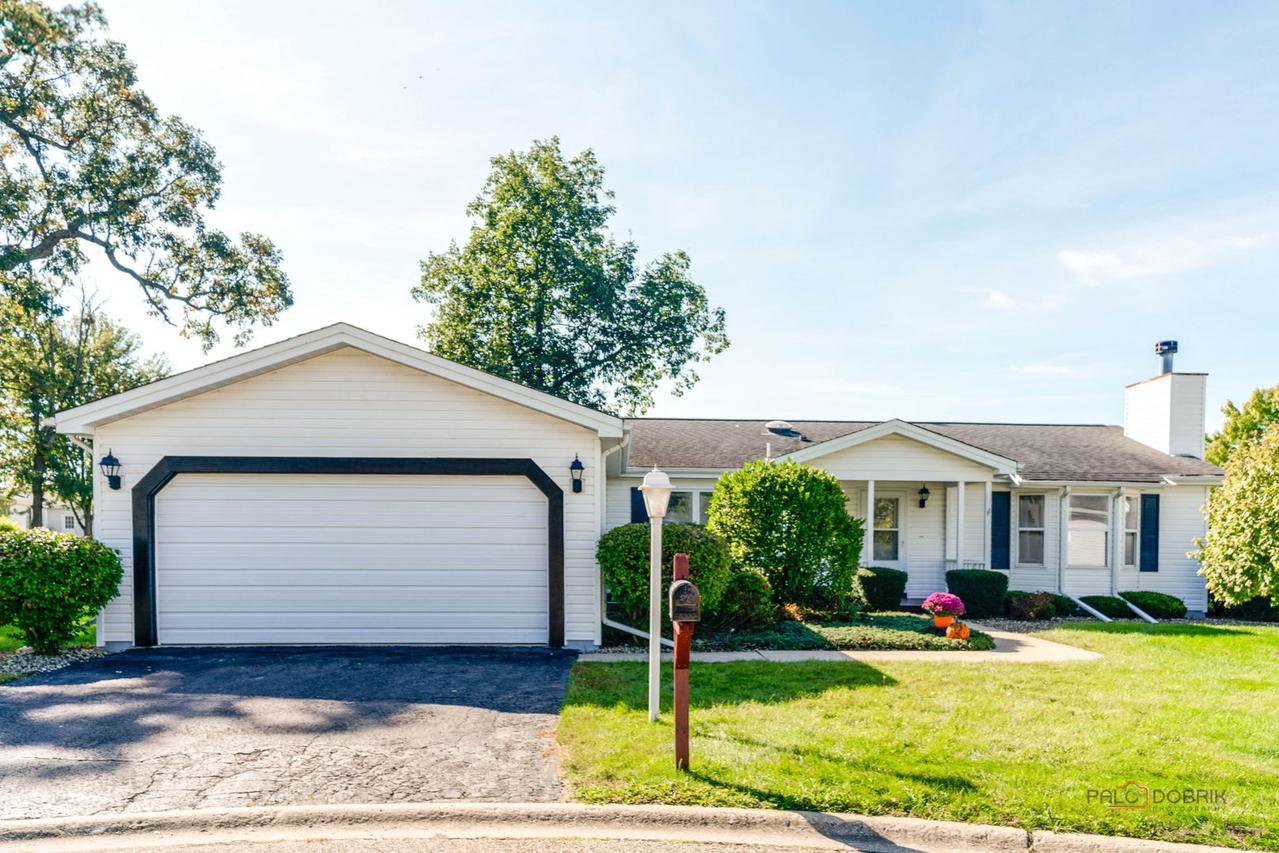 2724 Bluegrass Ct., Grayslake, IL 60030