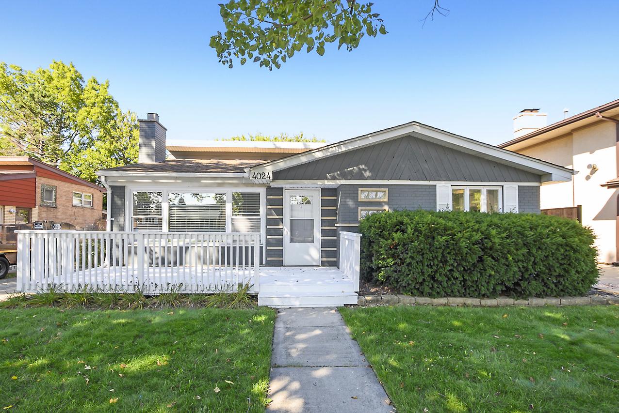 4024 W 106th St., Oak Lawn, IL 60453