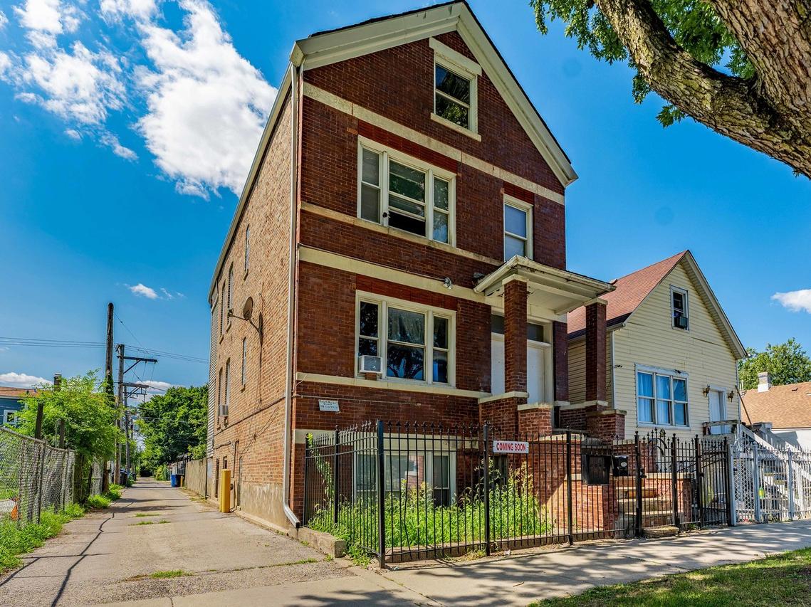 5160 S Damen Ave., Chicago, IL 60609