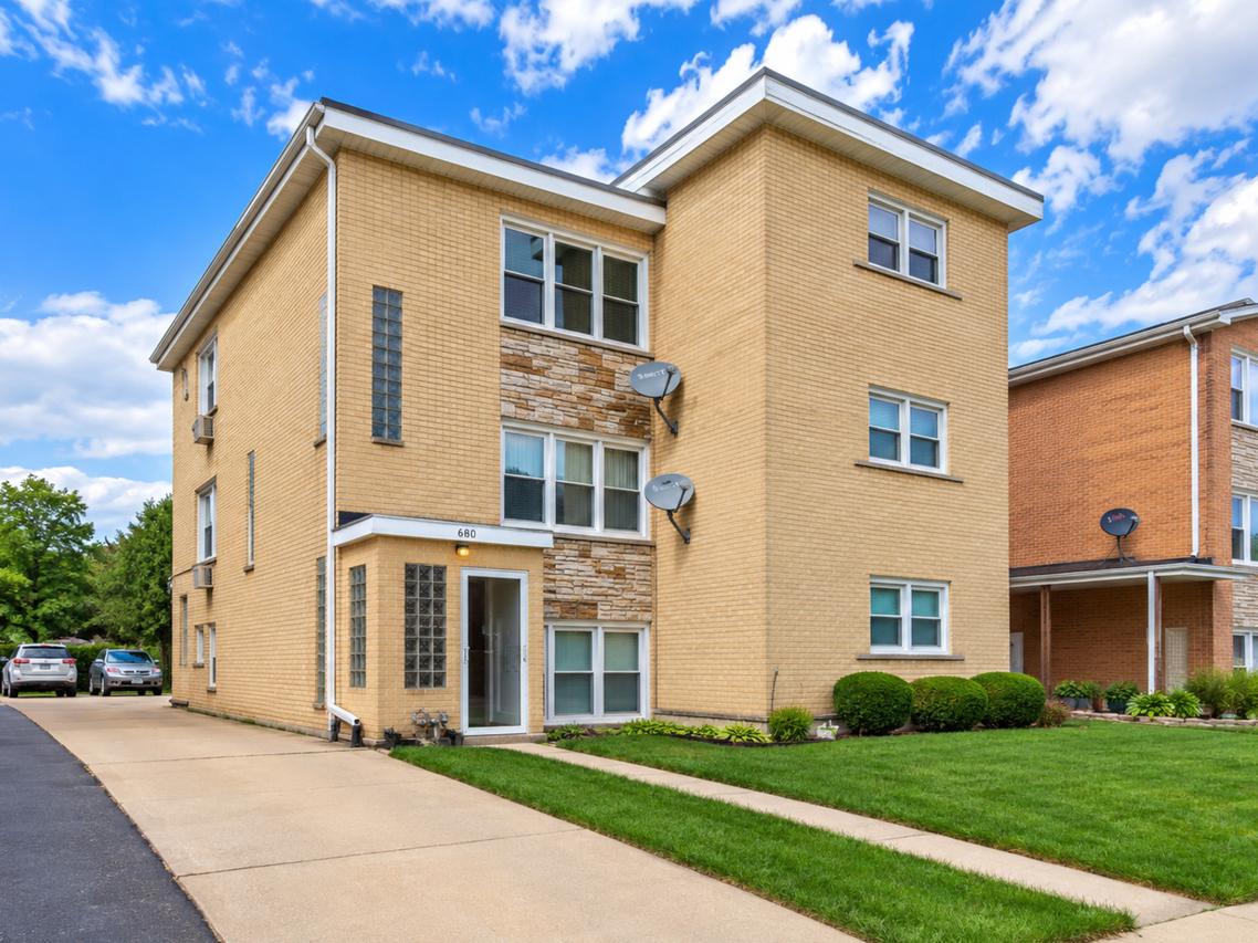 [Address Hidden by Seller], Des Plaines, IL 60016