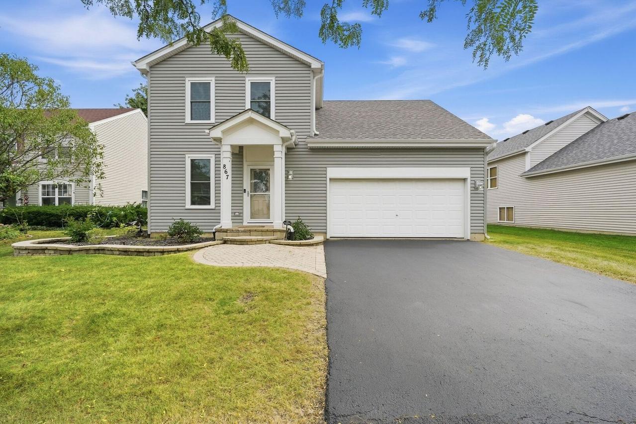 867 Rebecca Ln., Bolingbrook, IL 60440