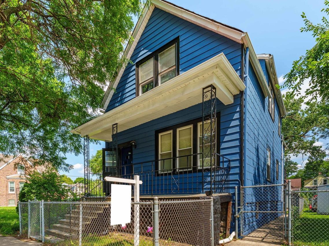 6731 S Loomis Blvd., Chicago, IL 60636