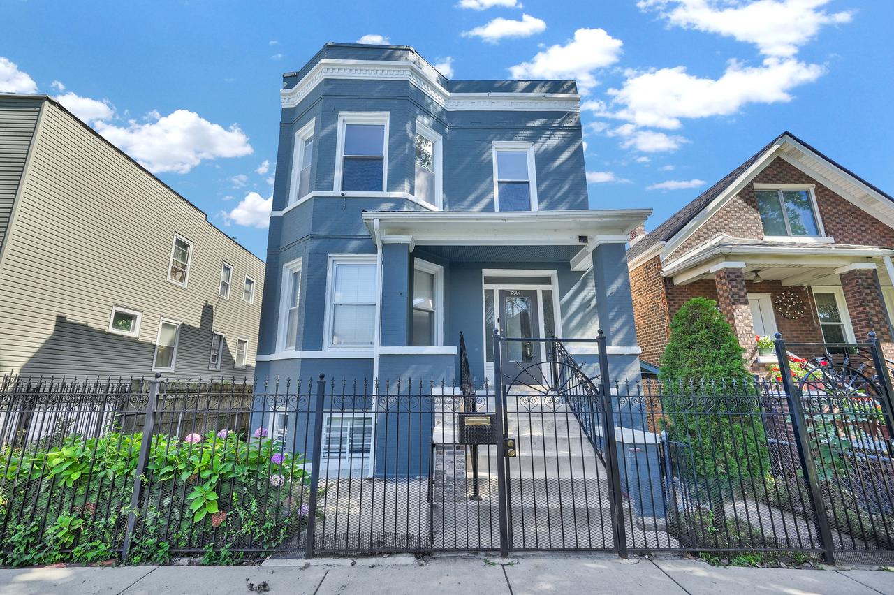 3849 S Albany Ave., Chicago, IL 60632