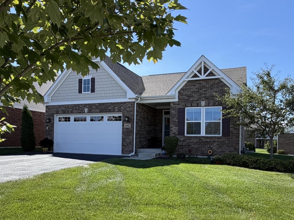 2092 Traemore Ln., New Lenox, IL 60451
