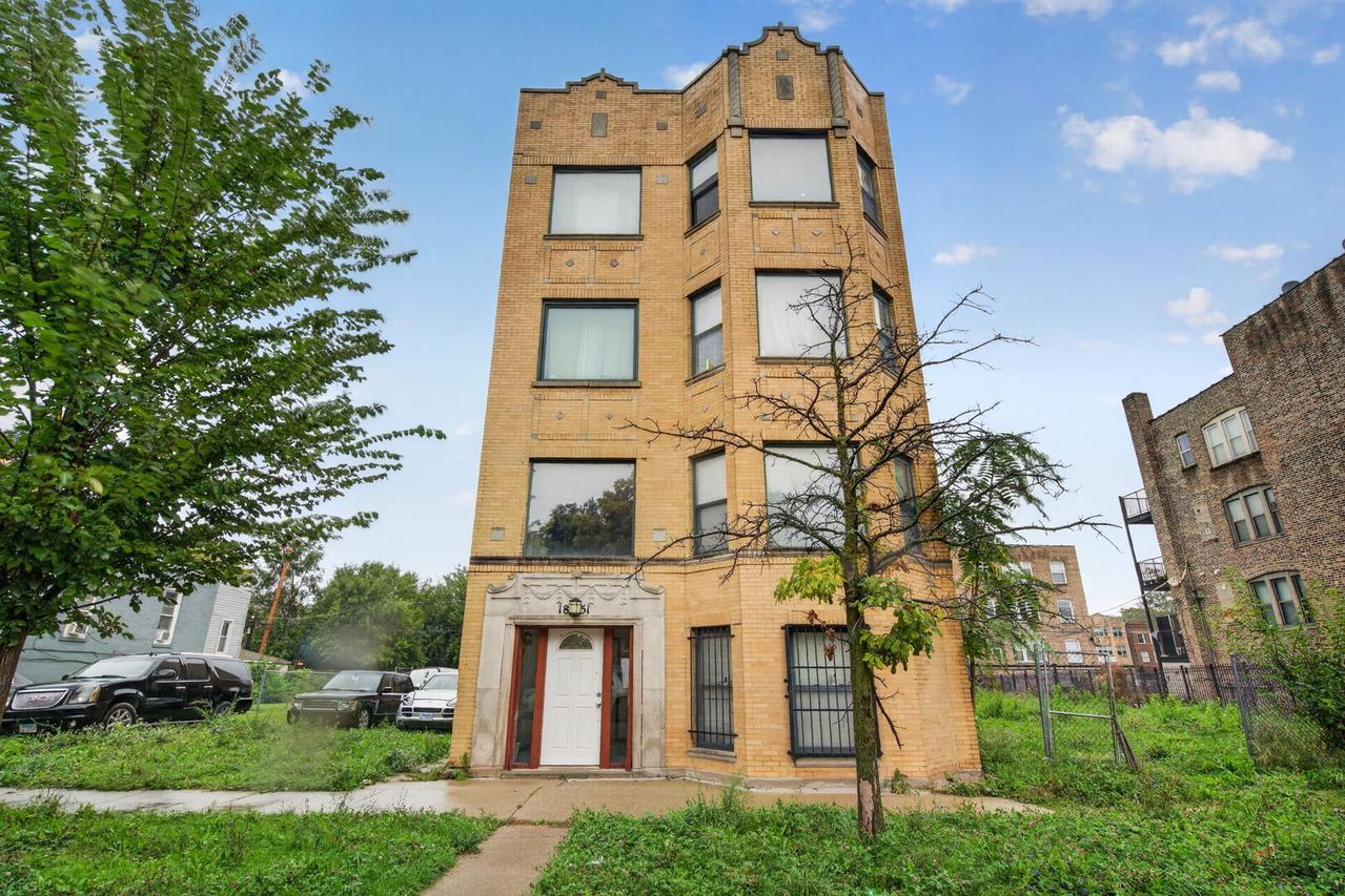 1851 S Harding Ave., Chicago, IL 60623