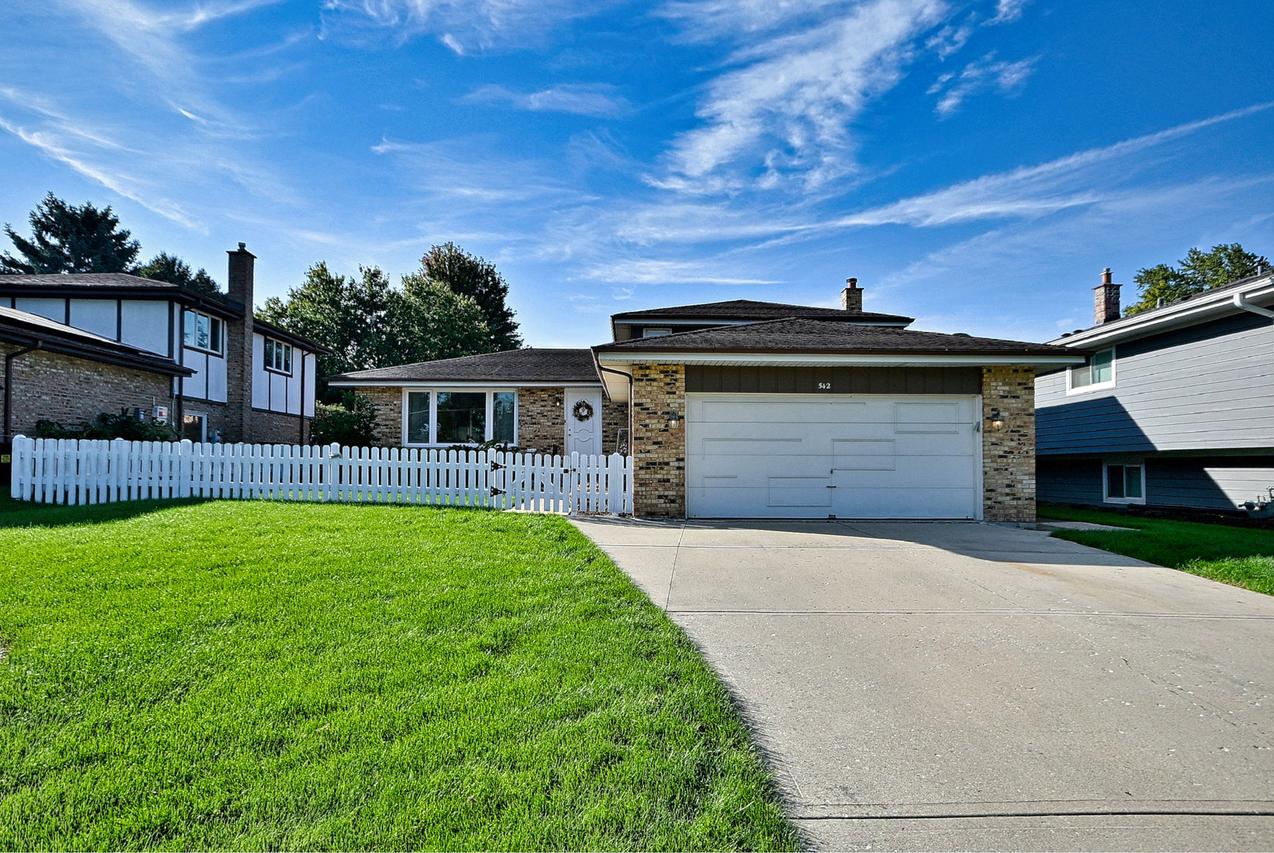 542 W Armitage Ave., Elmhurst, IL 60126
