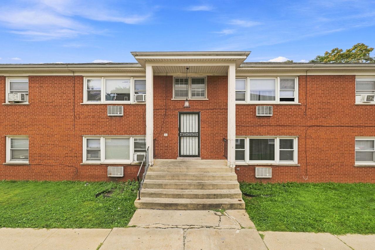 15018 Dorchester Ave., Dolton, IL 60419
