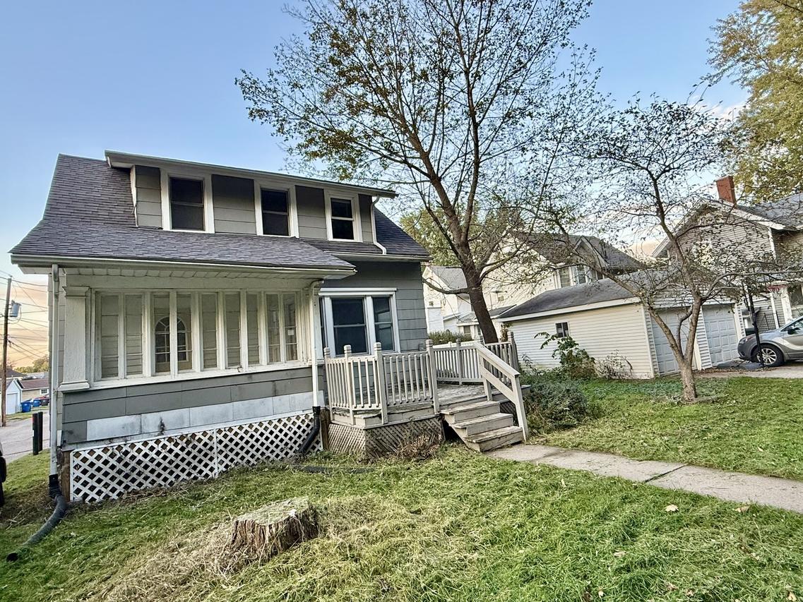 4519 5th Ave., Rock Island, IL 61201