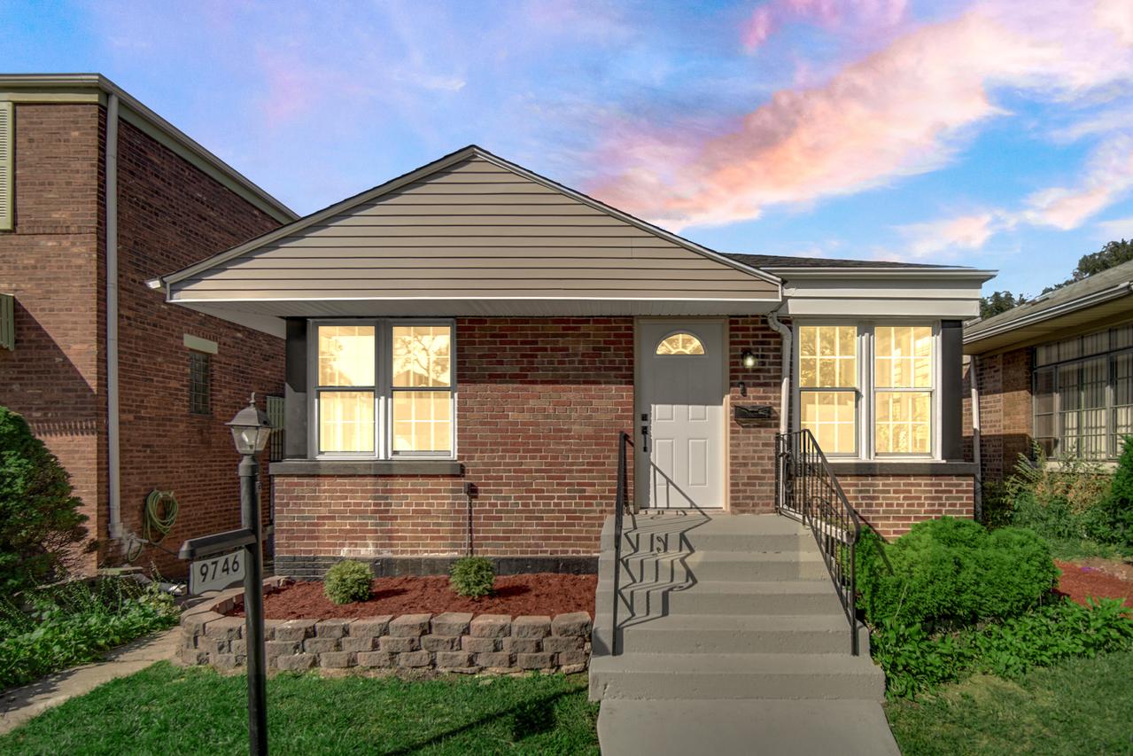 9746 S Dobson Ave., Chicago, IL 60628