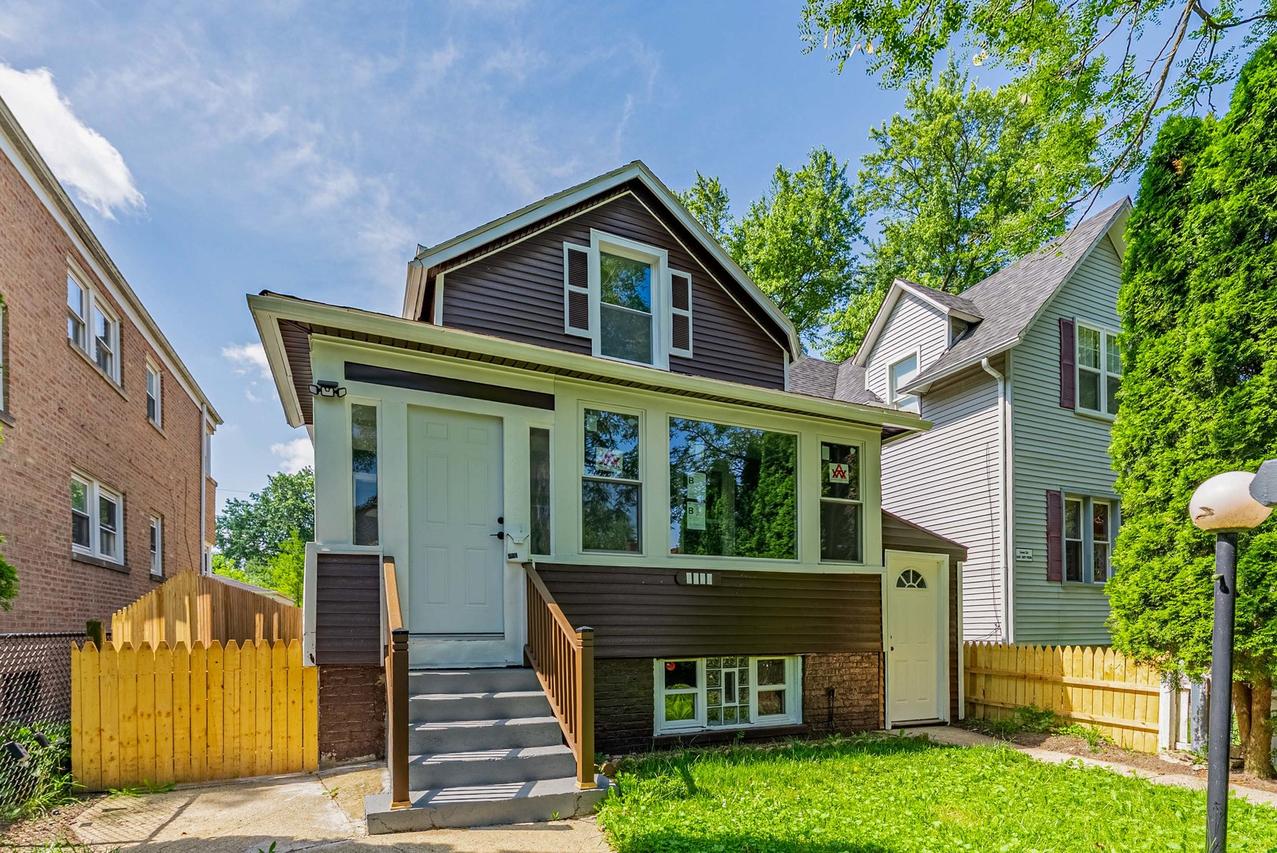 1914 Foster St., Evanston, IL 60201