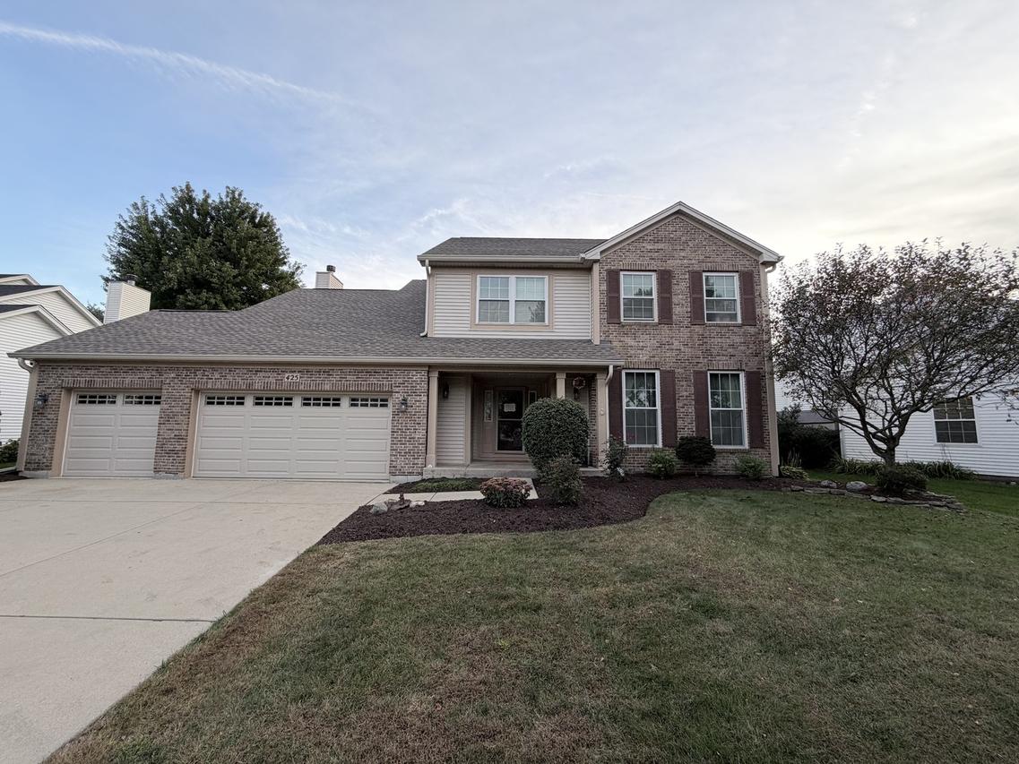 425 Lennox Dr., Oswego, IL 60543