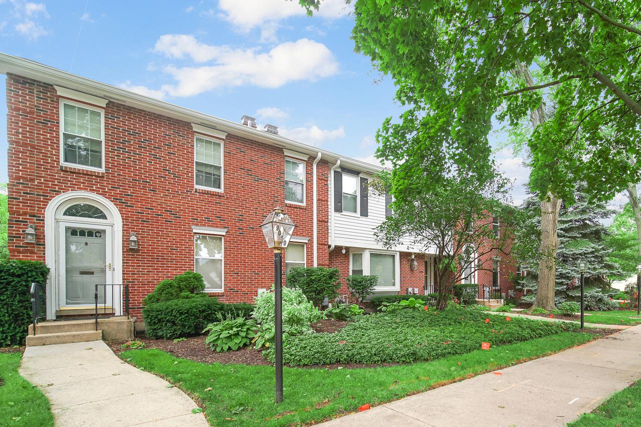 9054 Forestview Rd., Evanston, IL 60203