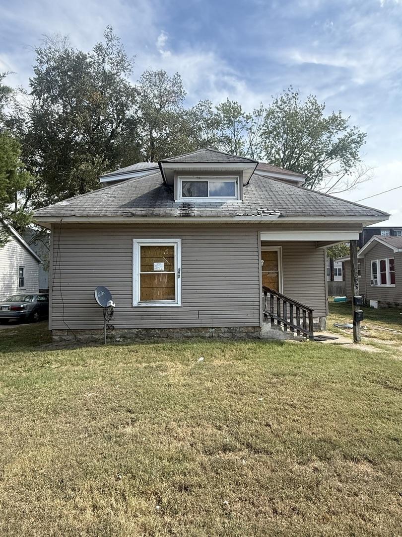 507 S Hays Ave., Carbondale, IL 62901