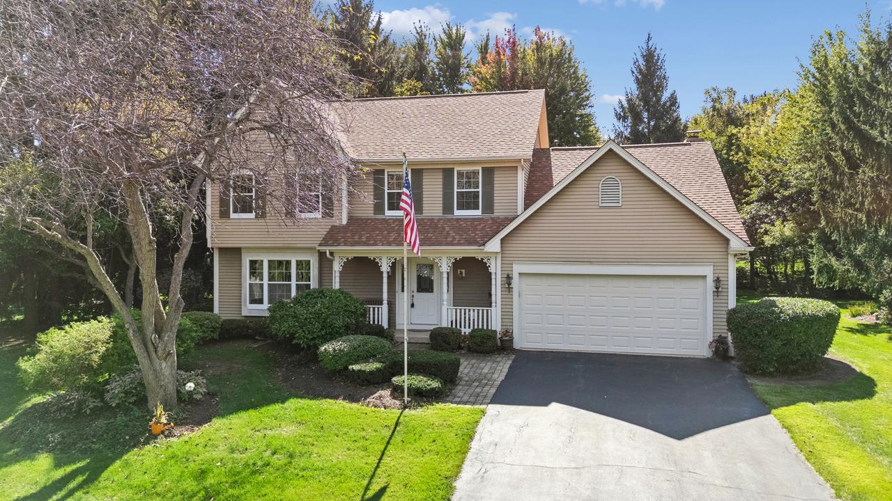 42W433 Jens Jensen Ln., St. Charles, IL 60175