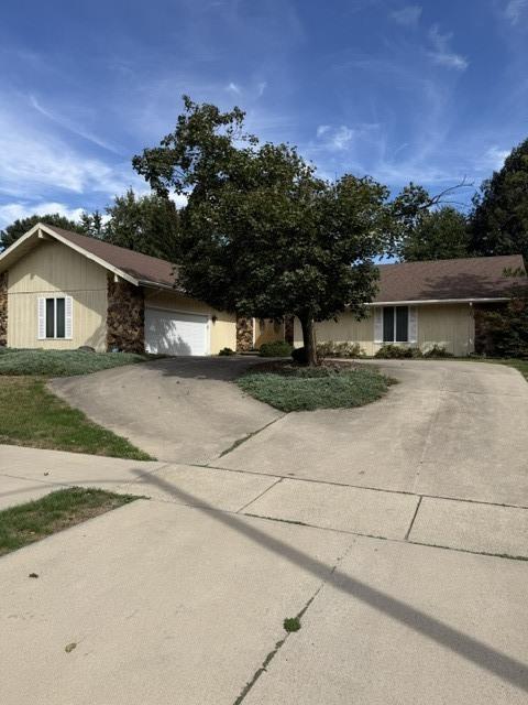 312 S Hershey Rd., Bloomington, IL 61704