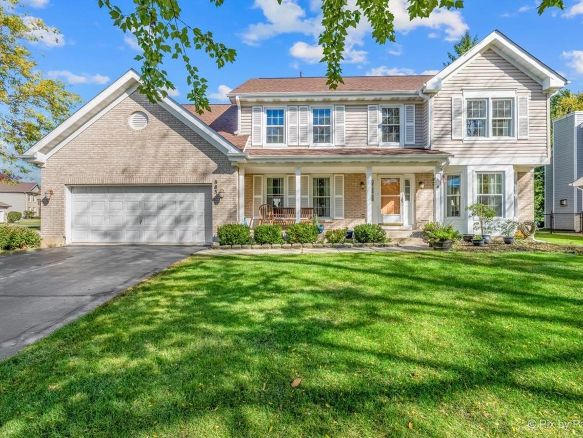 885 Stockbridge Pl., Elgin, IL 60120