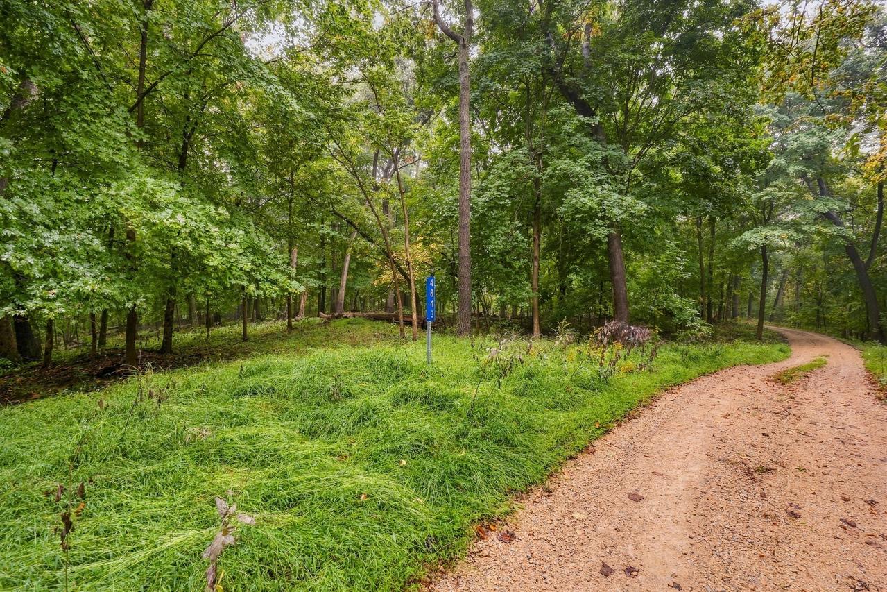 4843 Kopper Pond Rd., Hanover, IL 61041