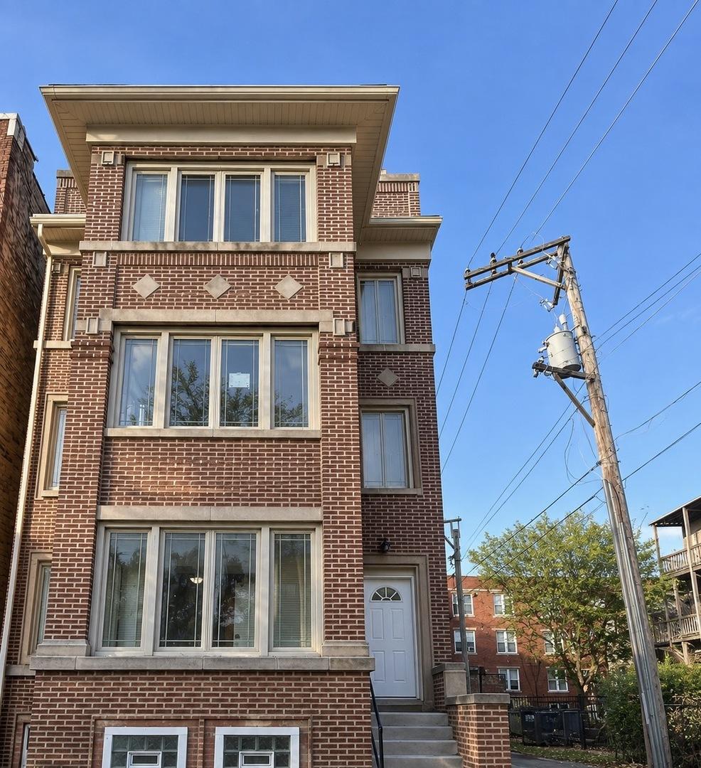 6016 S Saint Lawrence Ave., Chicago, IL 60637