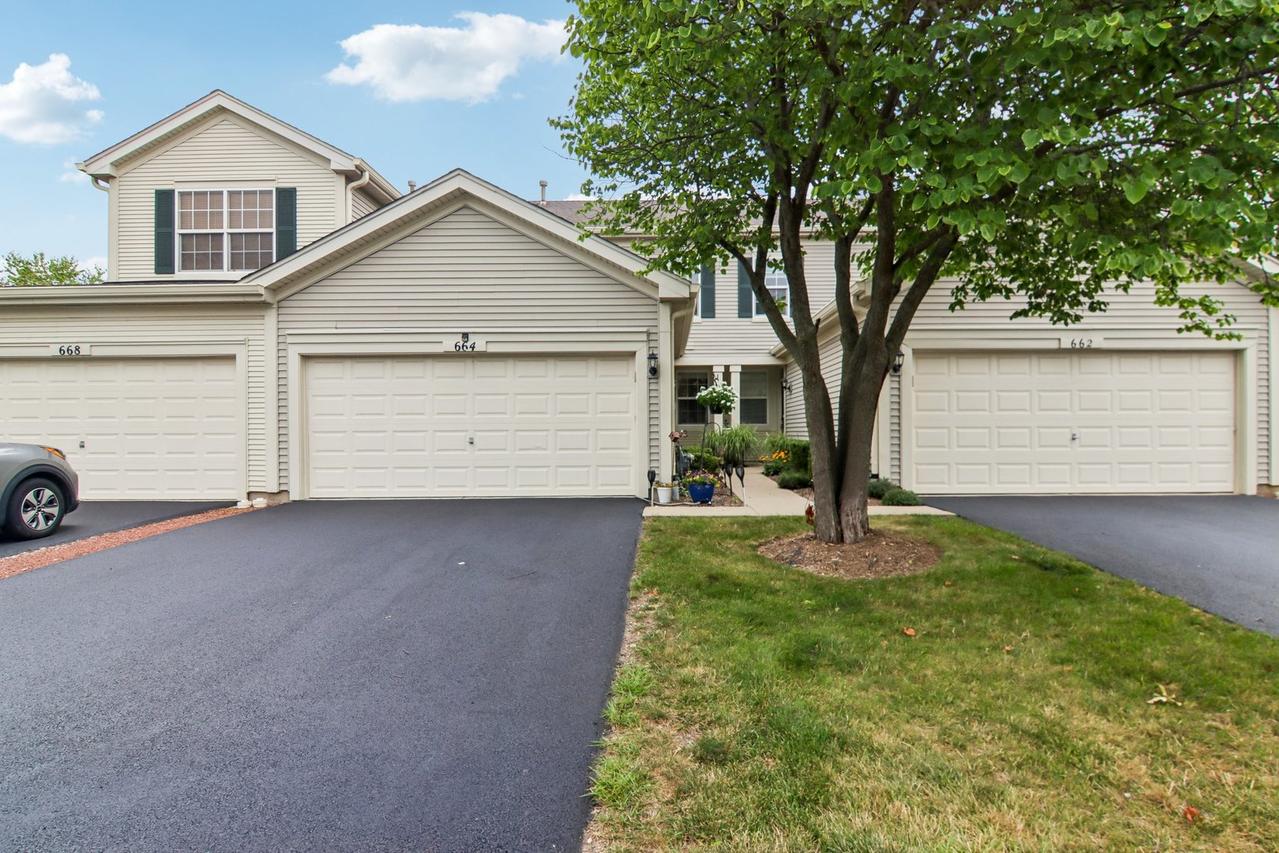 664 W Kristina Ln., Round Lake, IL 60073