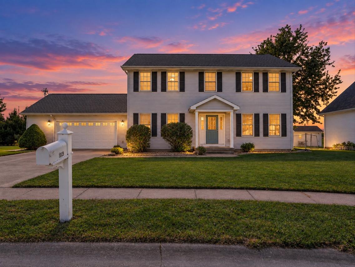 1029 Amanda Ct., Arthur, IL 61911