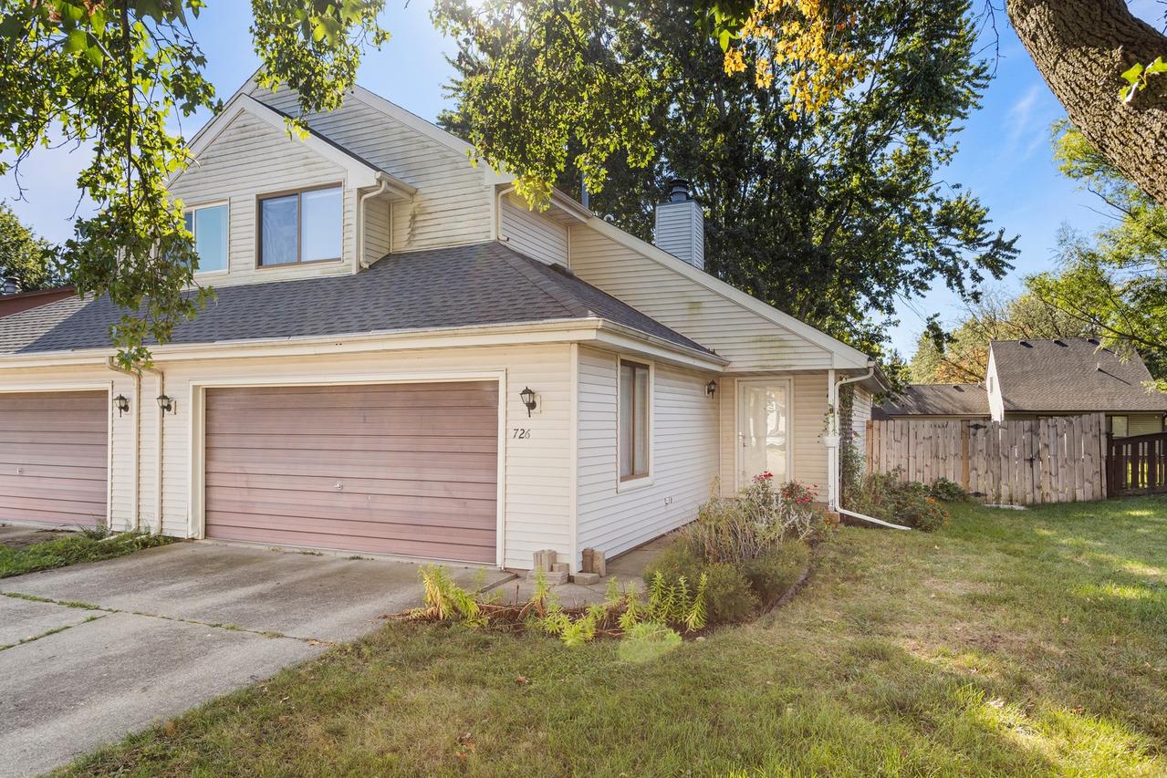 726 Higgins Rd., Champaign, IL 61822