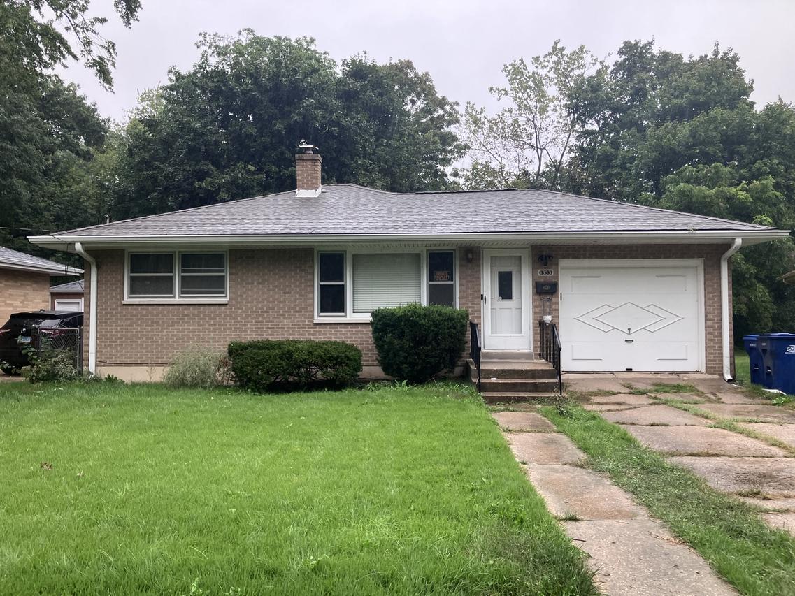 1333 Eastview Dr., Waukegan, IL 60085