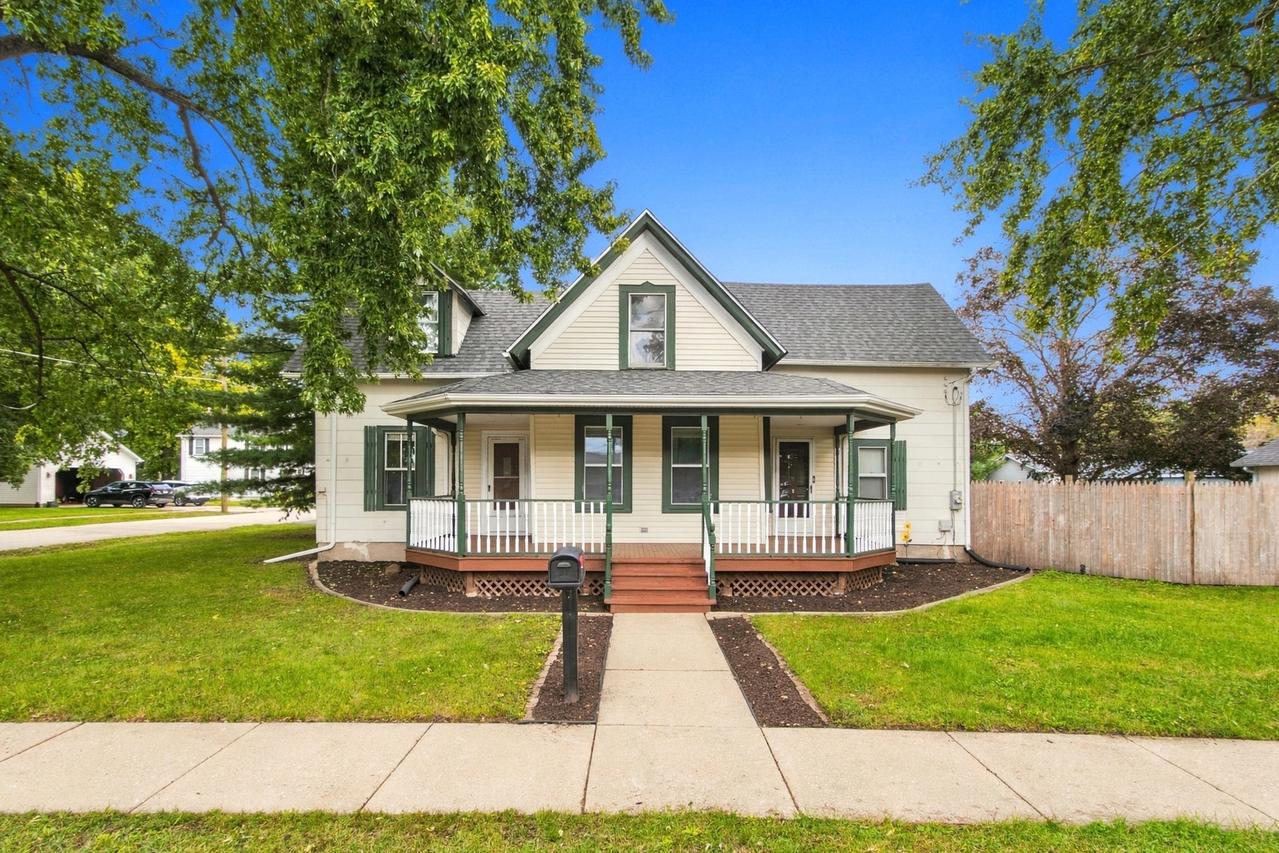 20 N Joles St., Sandwich, IL 60548