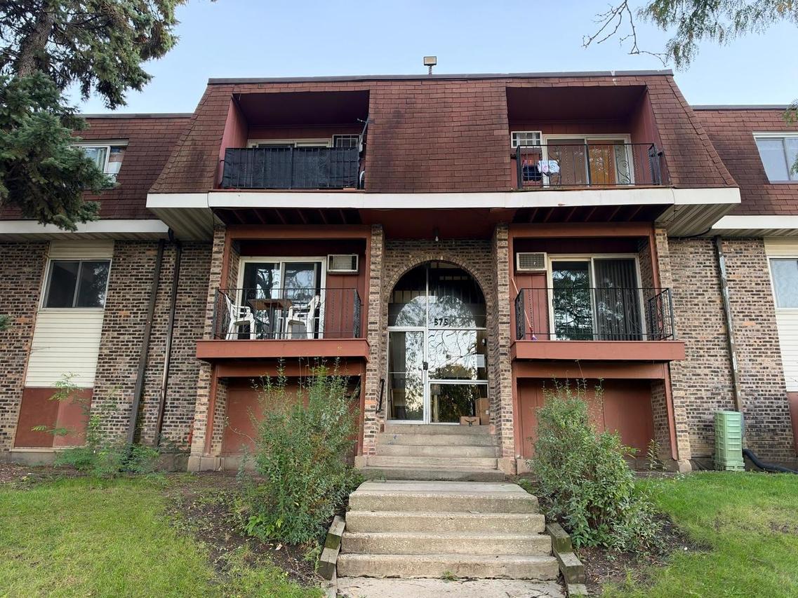 575 Heritage Dr. #208, Hoffman Estates, IL 60169