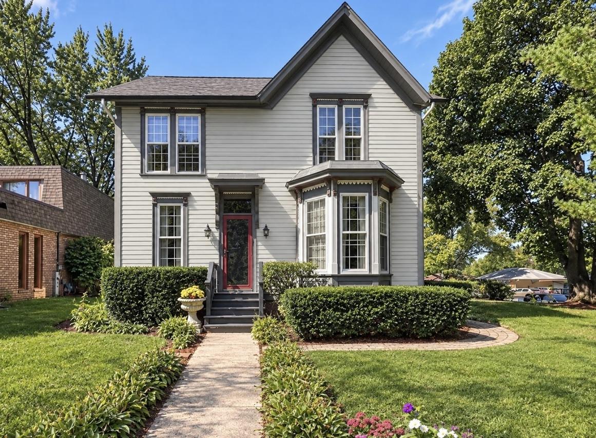 638 S Hough St., Barrington, IL 60010